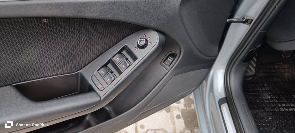 Audi A4 B8 2011 Gri Metalizat - Foto 5